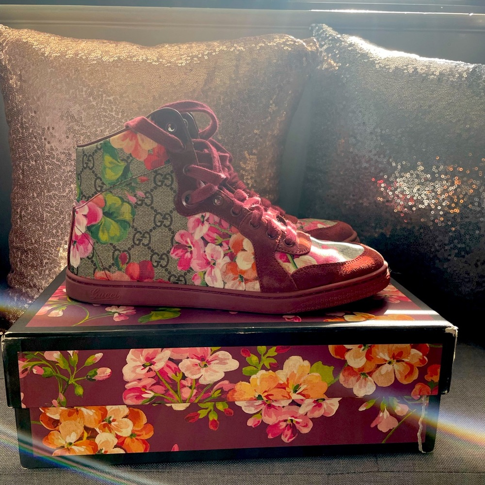Gucci women’s sneakers size 8